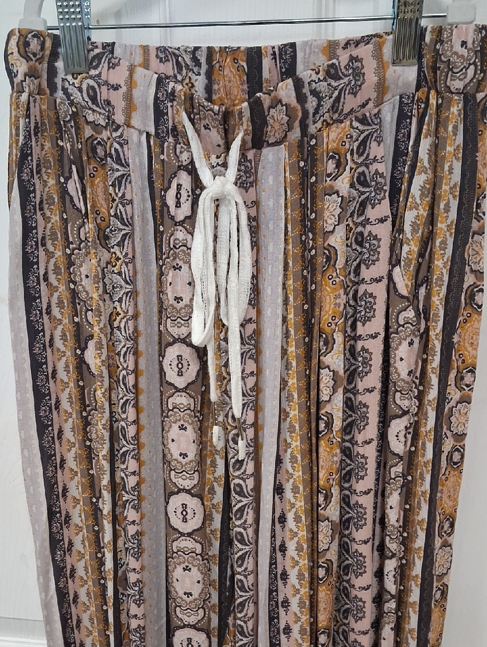 POL Paisley Balloon Pants